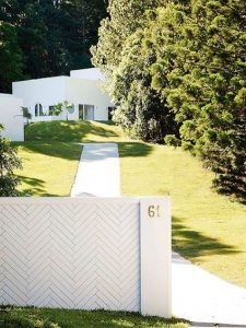 Modular wall fencing